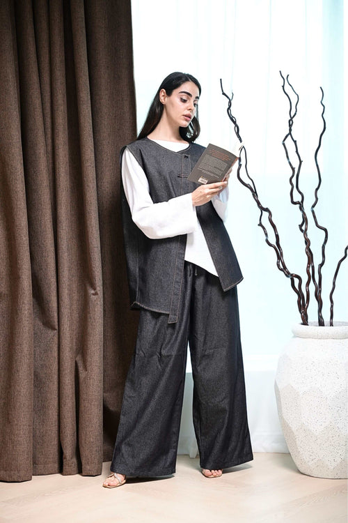 Load image 1 in gallery view